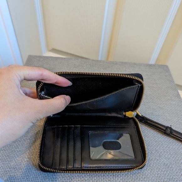 MARC JACOBS Leather Wristlet Wallet - Picture 5 of 11